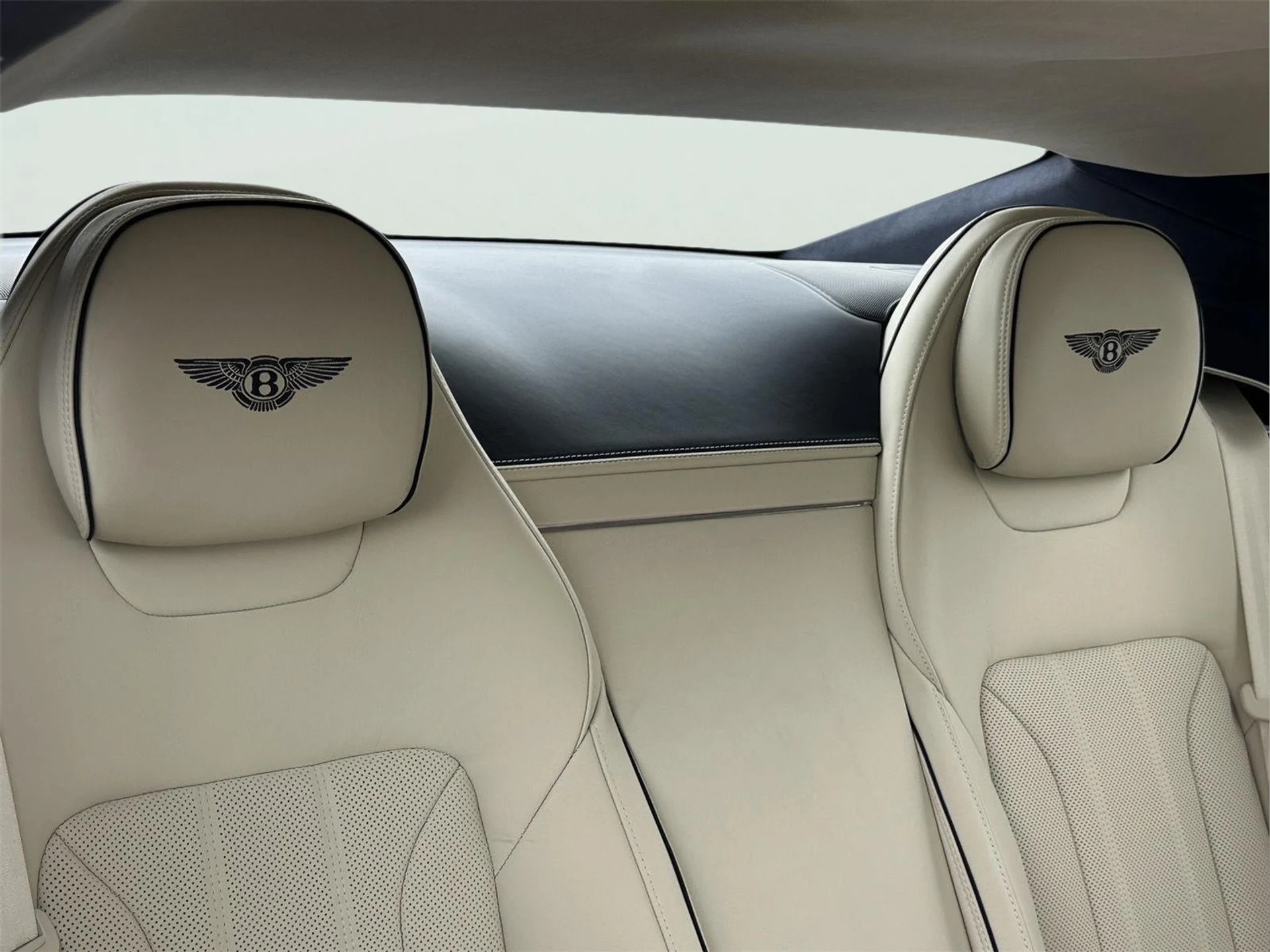 mph025_2277207516_5326f7864a828f35c5b8a41a774f088a_917917d2df