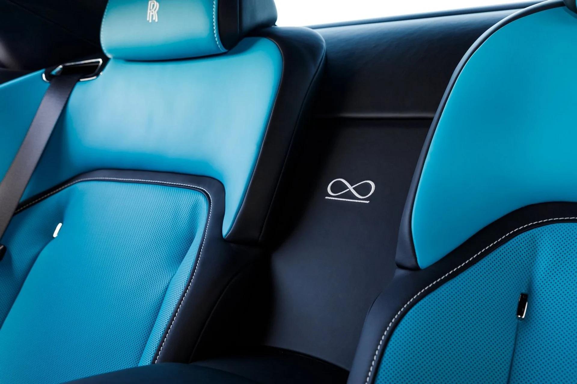 mph025_2277330092_dae9f614aa677a1ad1c018e55b5bbadbx_b0a24bf70d