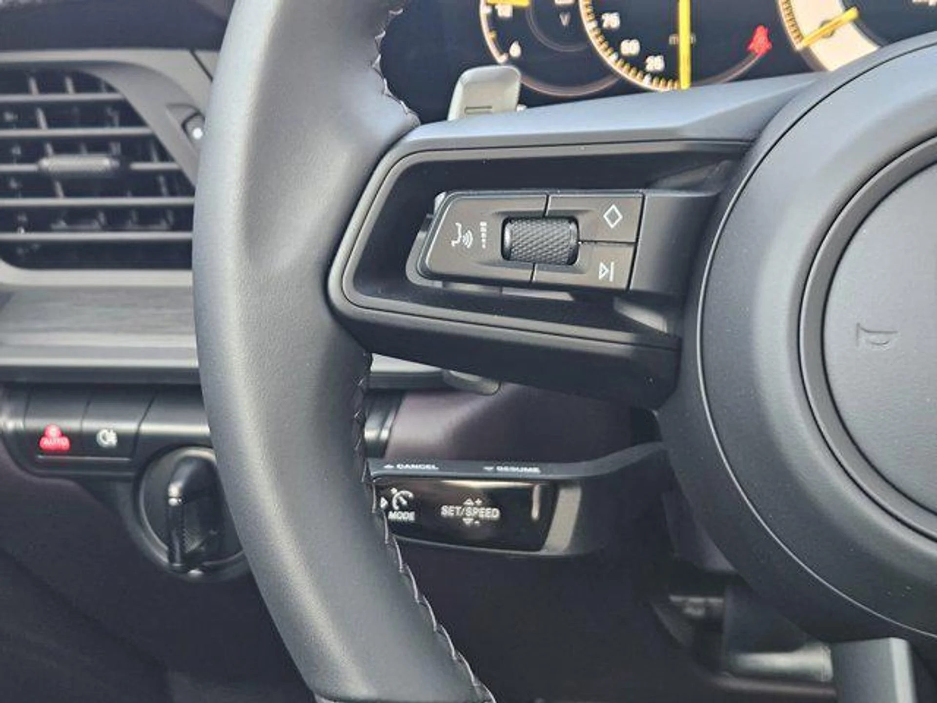 mph025_2279272728_2zrg20_Cwa_R_Tbwfk_NN_Tgrj_Y1_S6j_M_af04adcf89