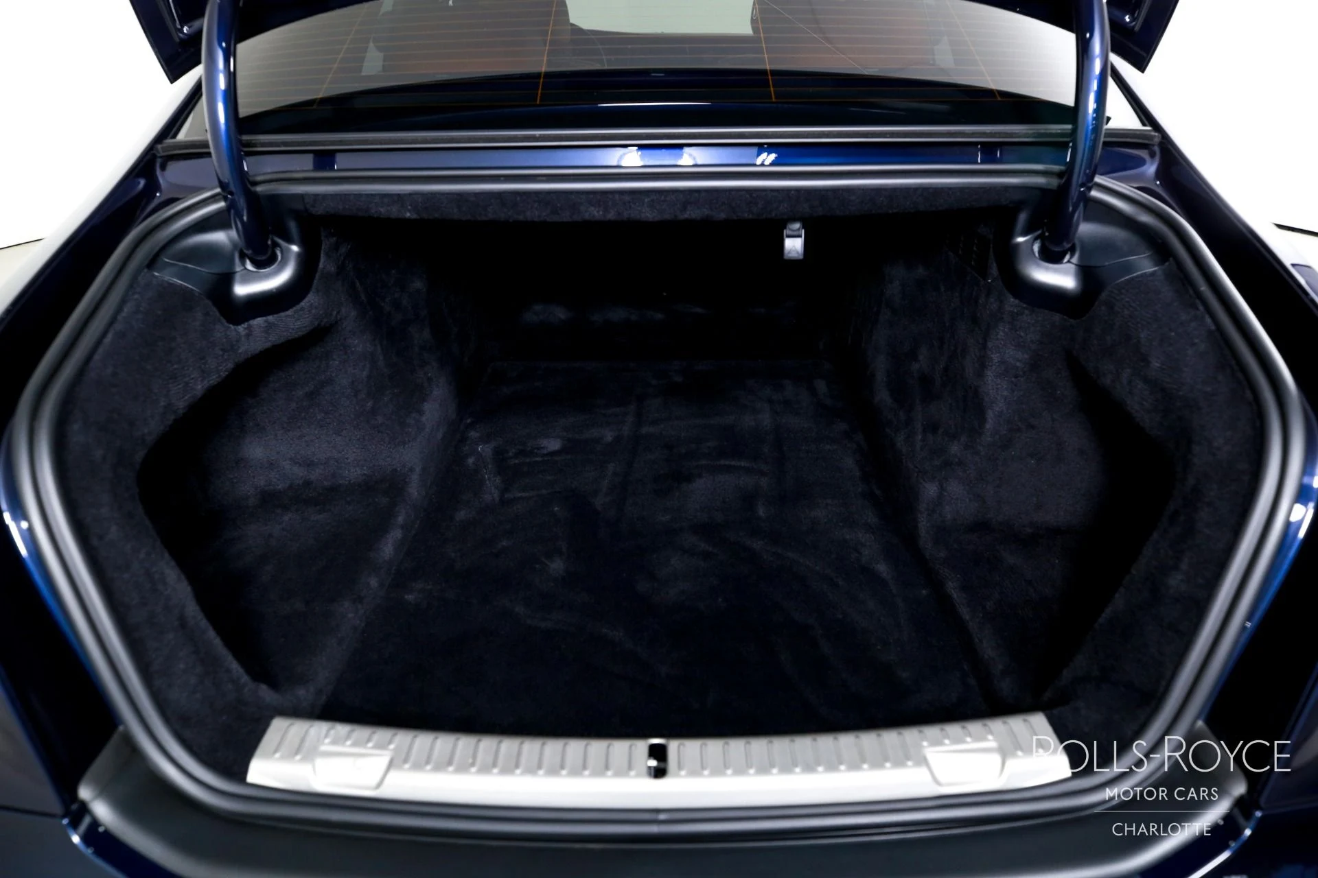 mph025_2279437937_Used_2021_Rolls_Royce_Ghost_1789147421_291678dbd2