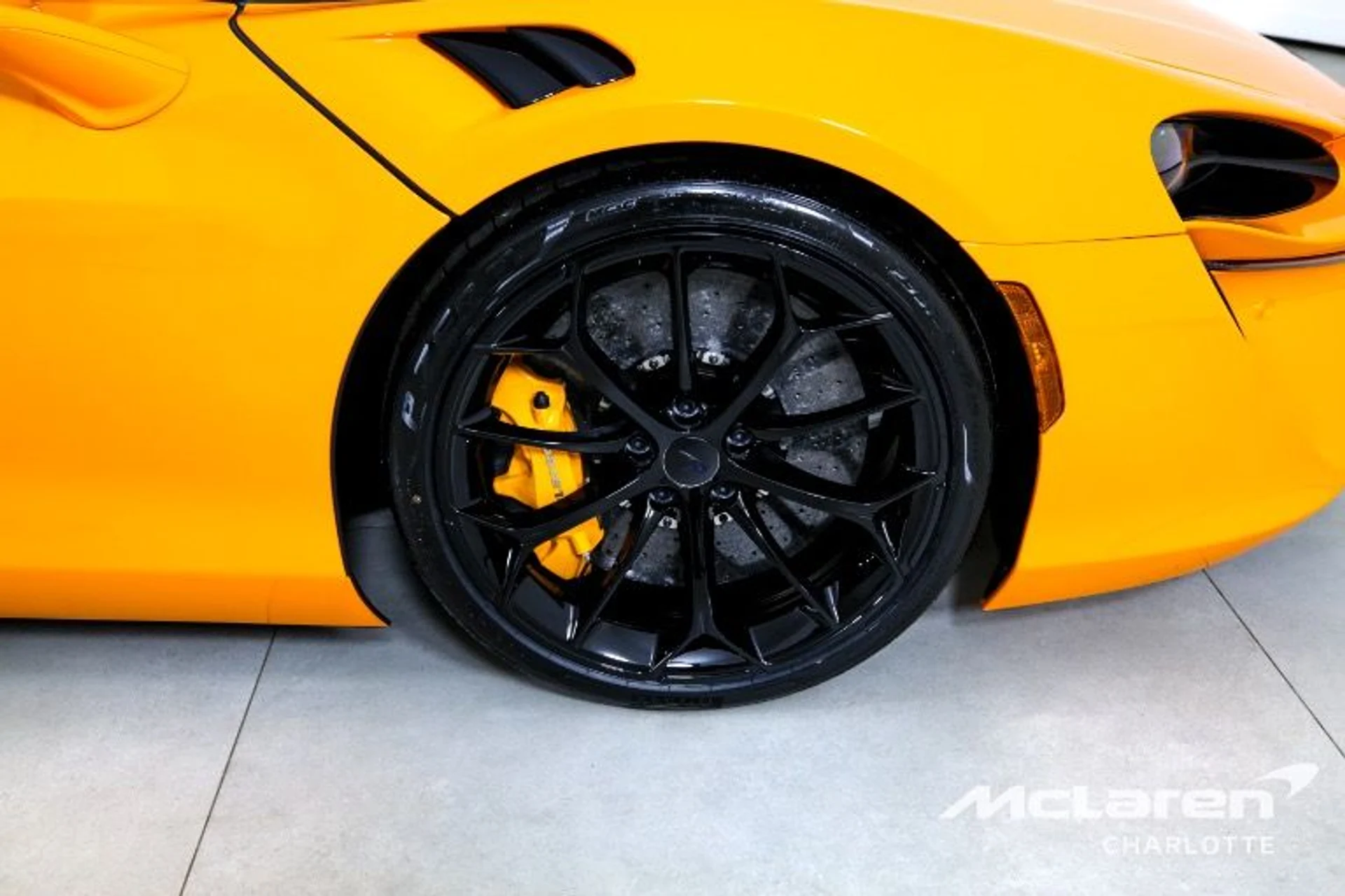 mph025_2282809234_Used_2025_Mc_Laren_Artura_Spider_Tech_Lux_67c628e0da