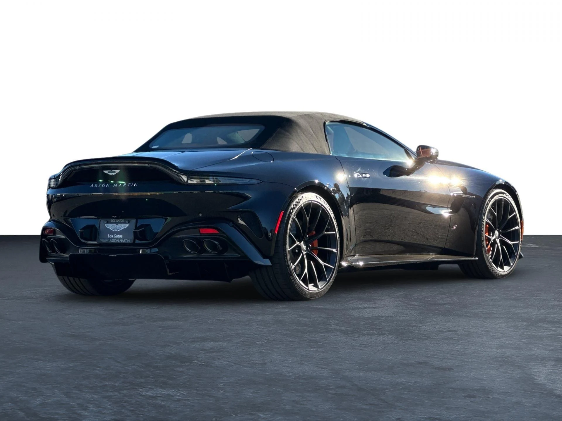mph025_2285069288_New_2026_Aston_Martin_Vantage_S_1768403595_ea0c055f10