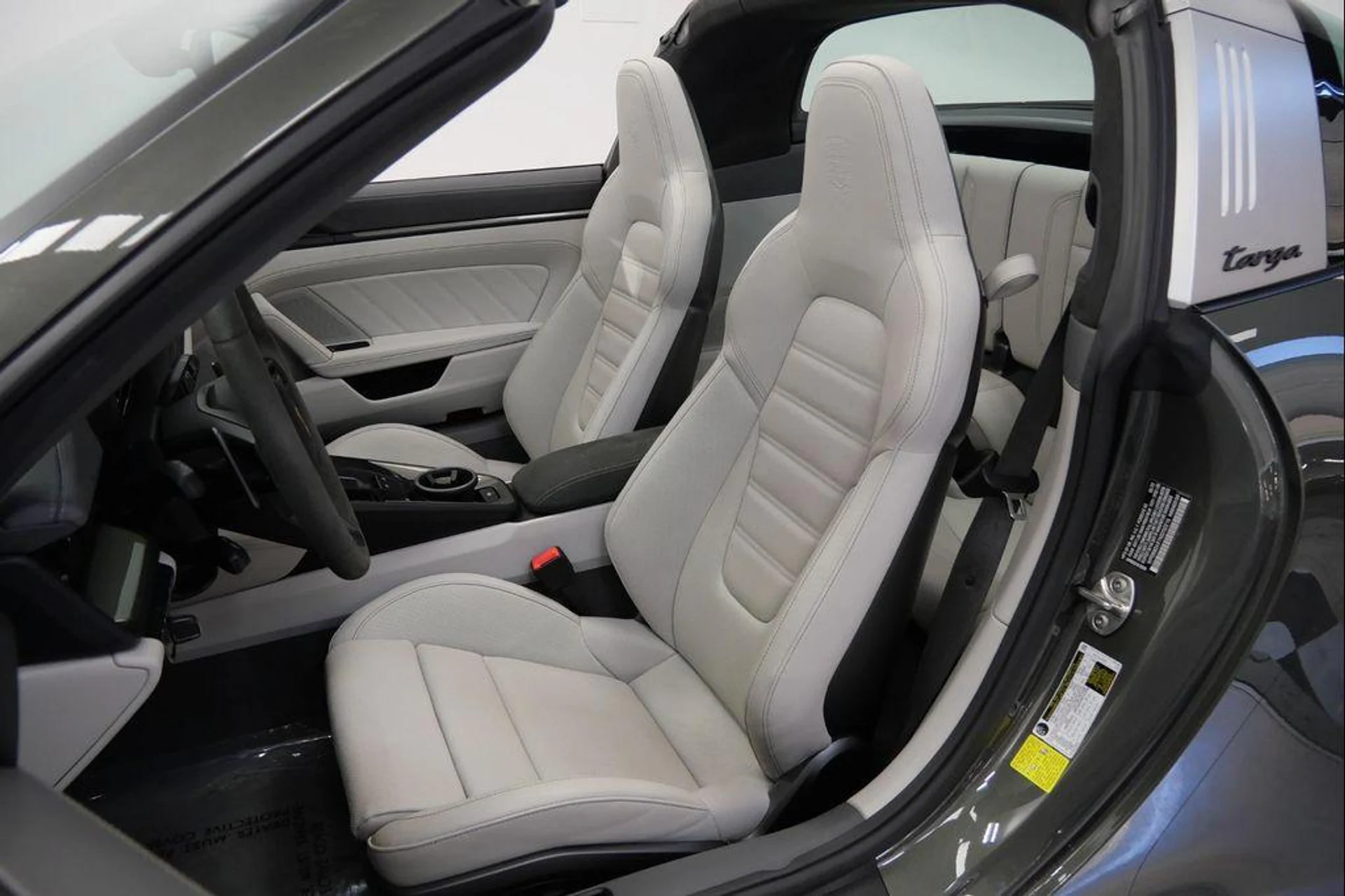 mph025_2286982172_Te_KA_By_J_Pa9wiivg0_Bbw_WI_Kow_QEM_8cd705d9be