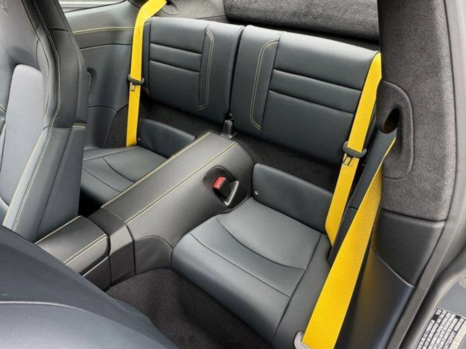 mph025_2304053181_m_Ceuq_Vi2_L0j_Jd9g3_T_r_KDSW_Kj_F4_6055a678b4