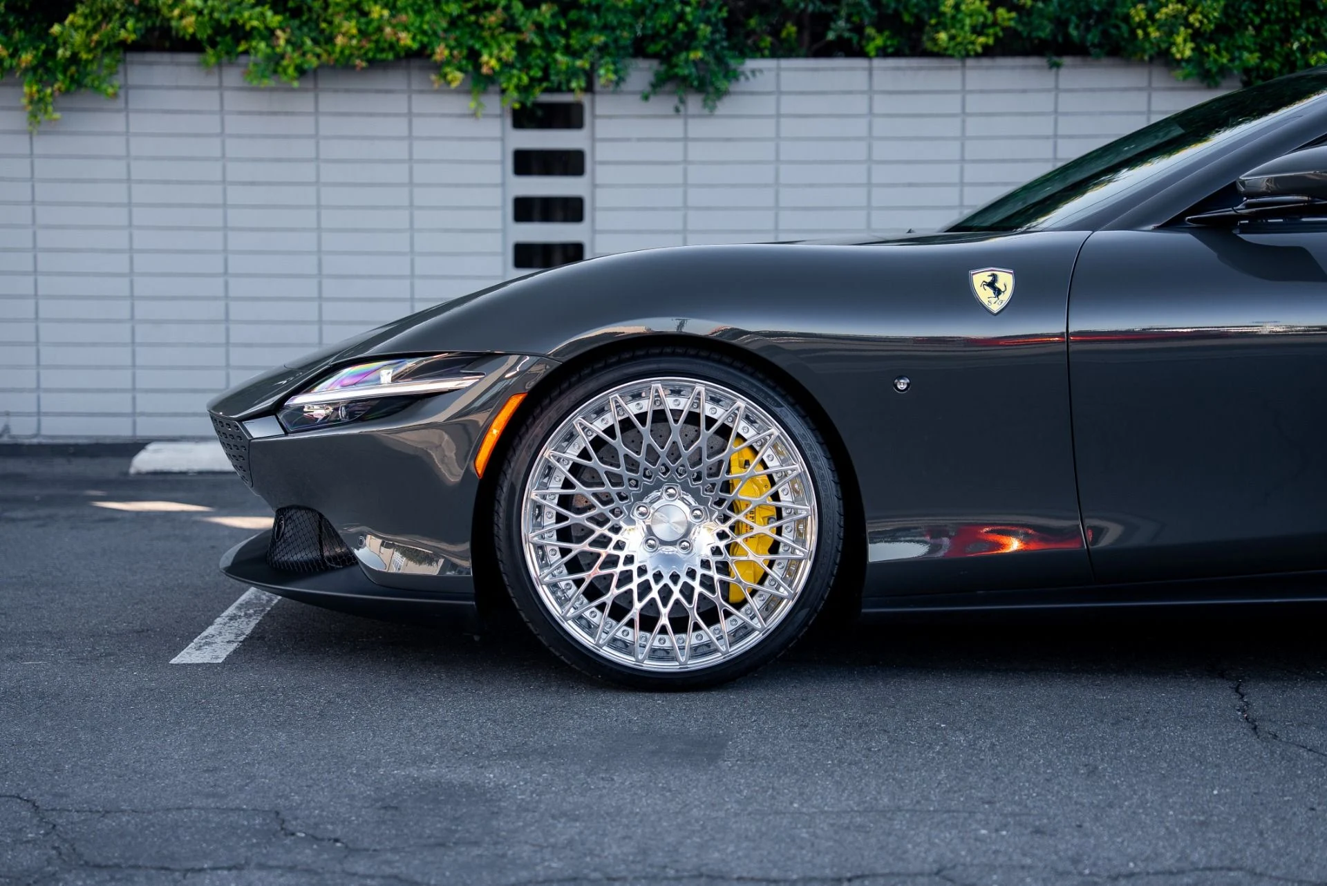 mph025_2309677847_Used_2024_Ferrari_Roma_Spider_1764029077_0b725fc43b