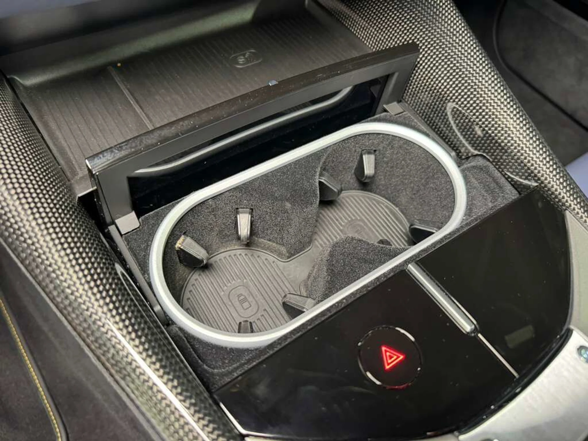 mph025_2312002057_30f1e8e2a96e2e2a3d96f5e7eb6b9347_04fdf9d667