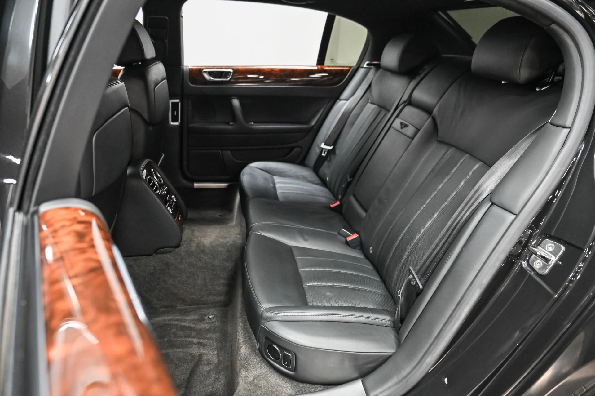 mph025_2314075888_Used_2006_Bentley_Continental_Flying_Spur_1753818843_f5a38bcb71