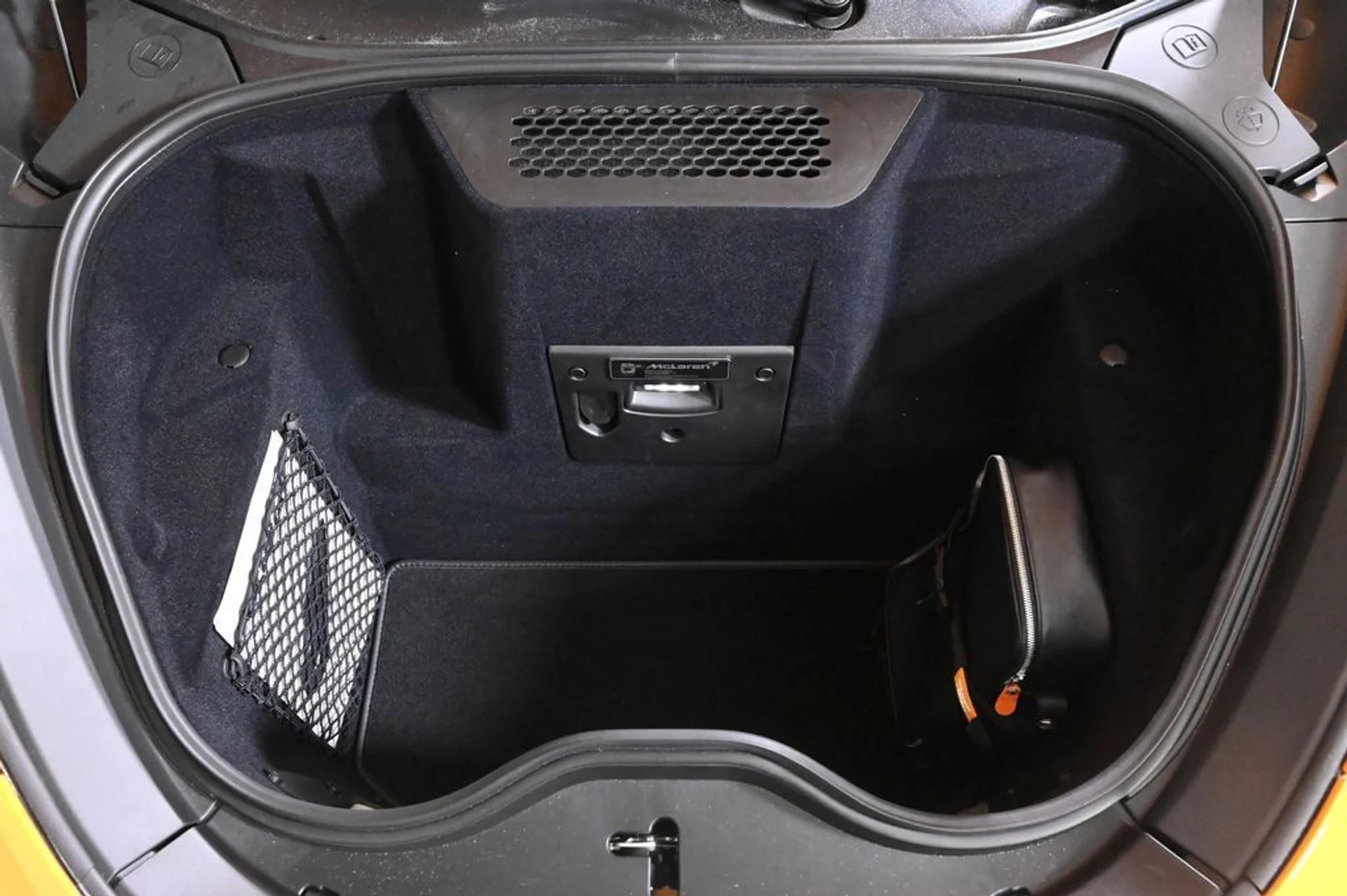 mph025_231579179_new_2026_mclaren_gts_techluxcoupe_11350_23005402_25_1024_a49ca0dcc8