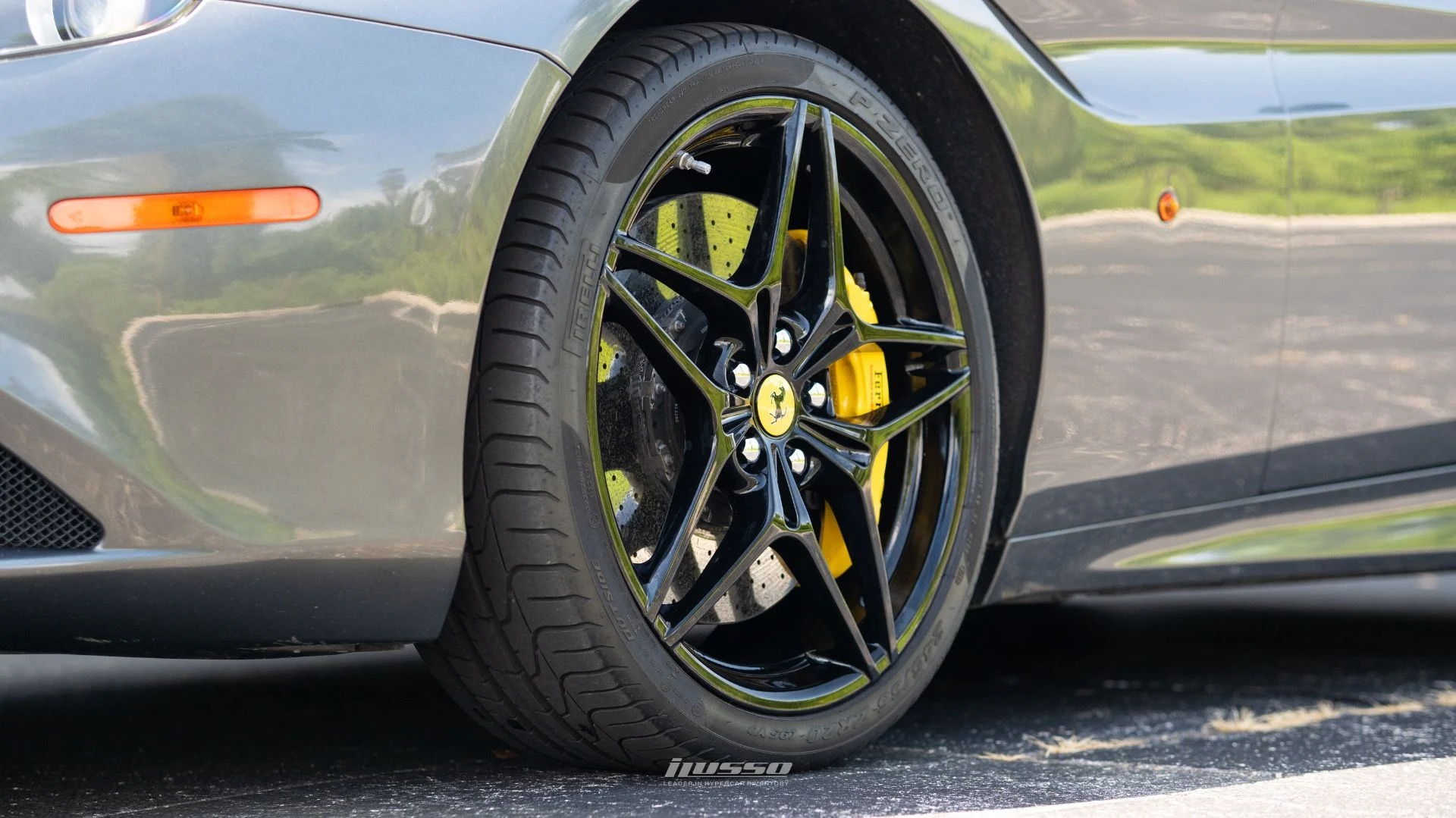 mph025_2316836851_Used_2017_Ferrari_California_T_1748456358_aed3bf4370