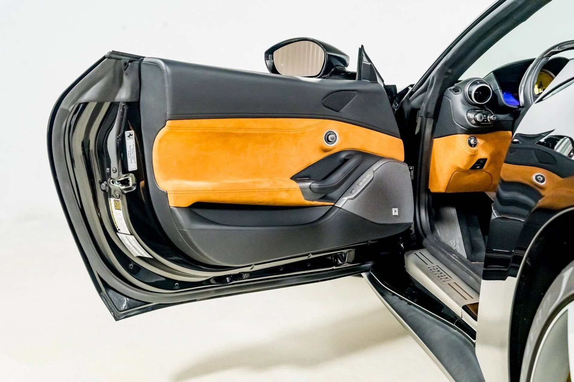 mph025_2319107909_54b31e8fa4834b3daf37bc7d2a64b00d_6f2a607de1