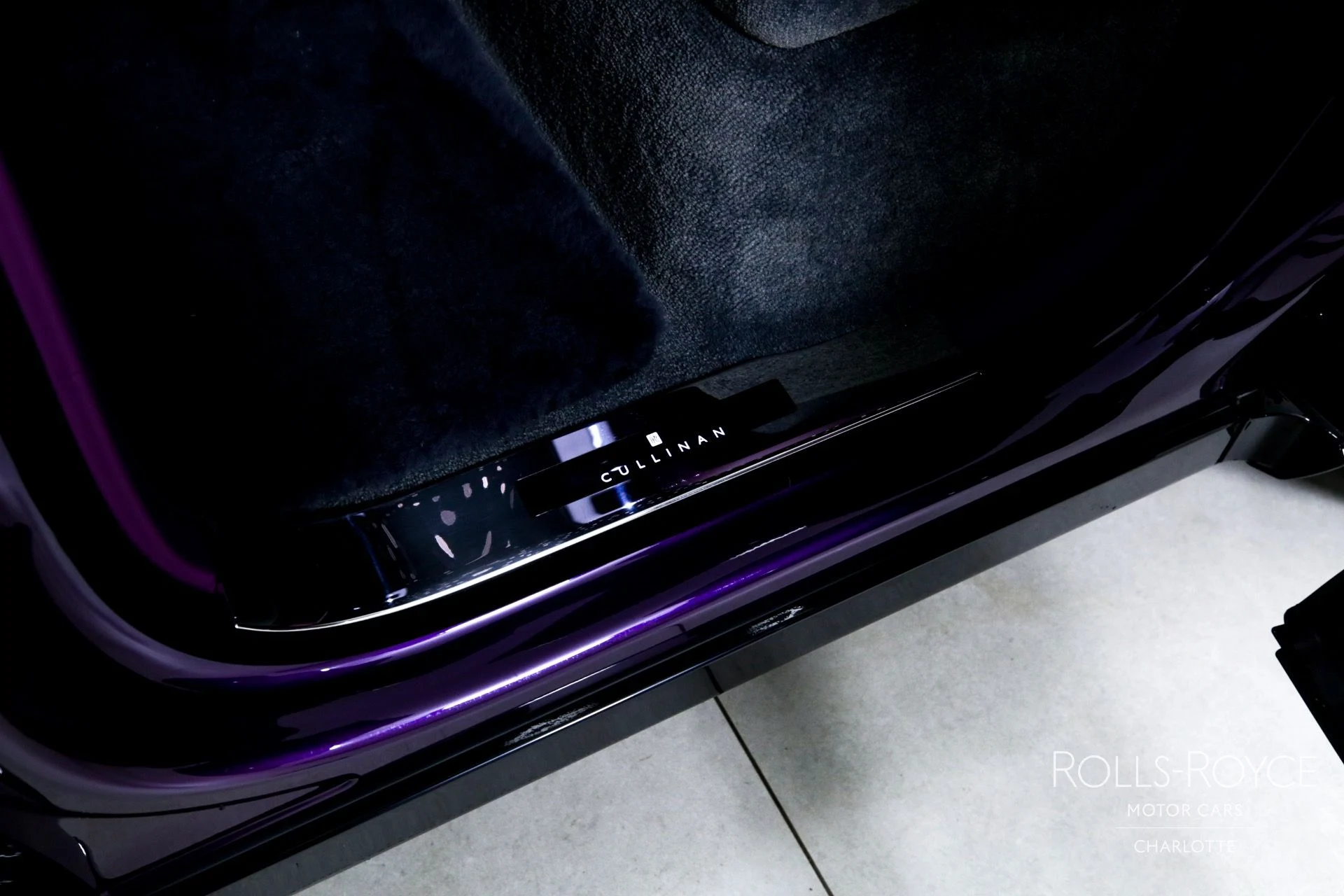 mph025_2323548522_Used_2025_Rolls_Royce_Cullinan_1748382671_54171c2d29