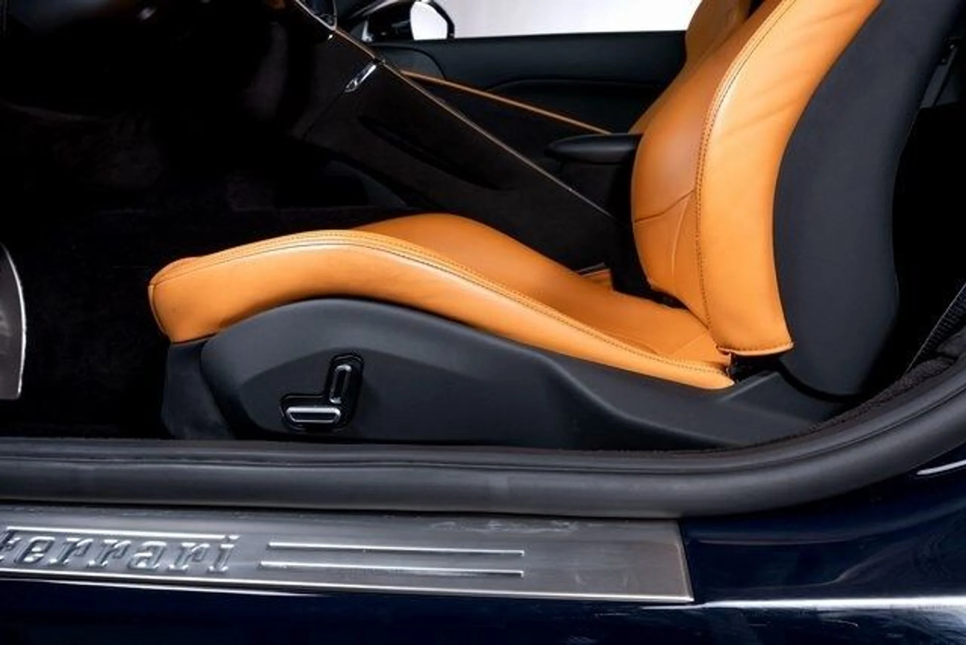 mph025_2327888639_09489831bf19c44e1c7218d5d5f0e608x_a0c83a2e99