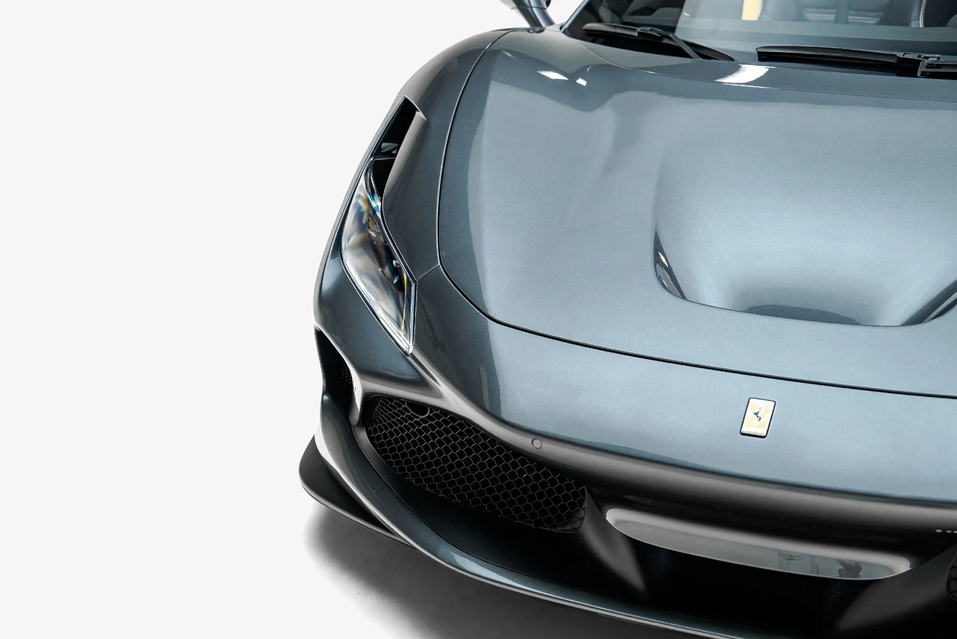 mph025_2329833461_Used_2022_Ferrari_F8_Spider_1788910635_779a09fe29