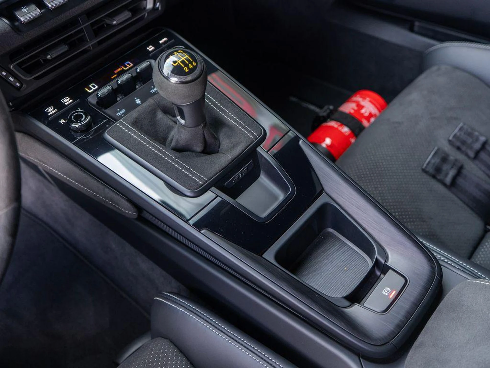 mph025_2334618687_Dy_JEM_Sn_Y3nbw_LU_321_H_rc_Rl8_Lz_E_40e847d526