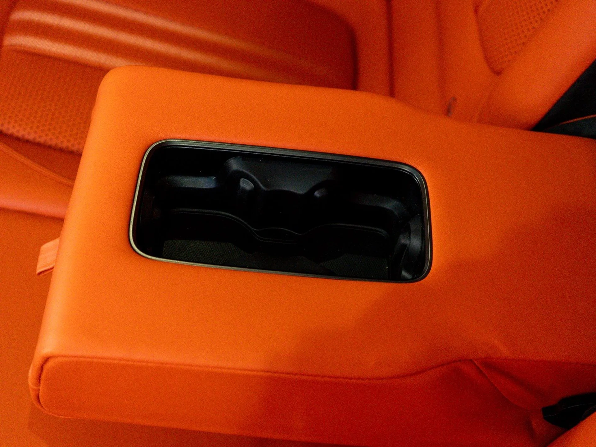 mph025_2339506979_d3bc77026f89f962efa2f5a25f783ce8_60485a31f3