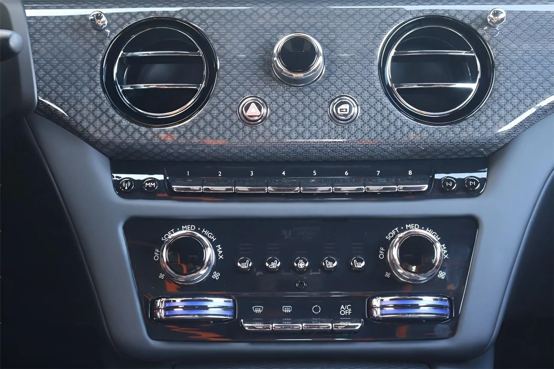 mph025_2344794203_26_f308269231