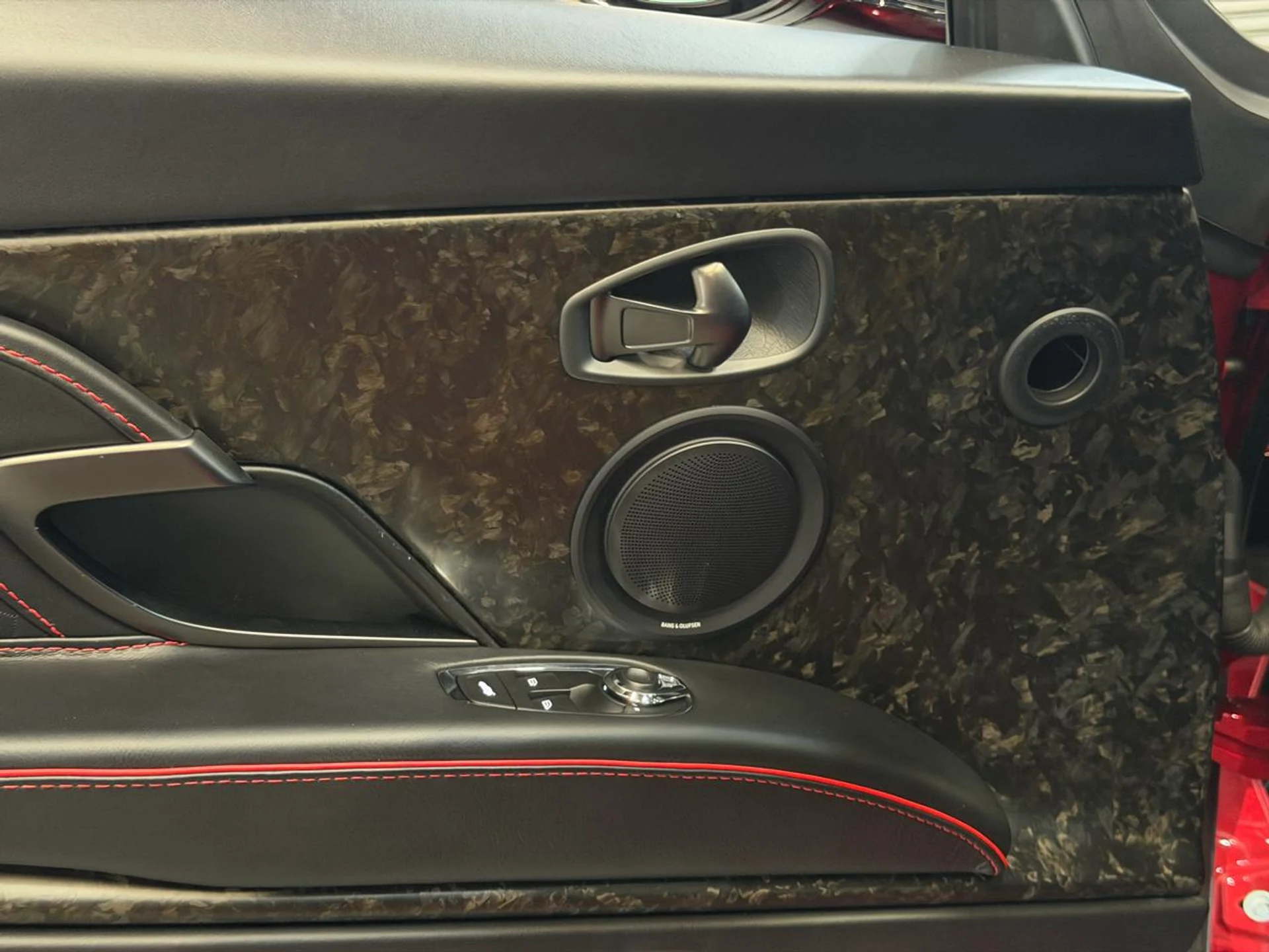 mph025_2345801882_639120238860000474_a73af65d22