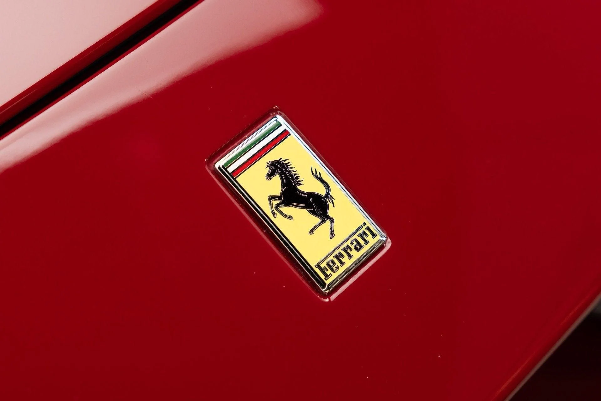 mph025_2349974094_Used_2020_Ferrari_488_Pista_Spider_1786793388_bd118bee13