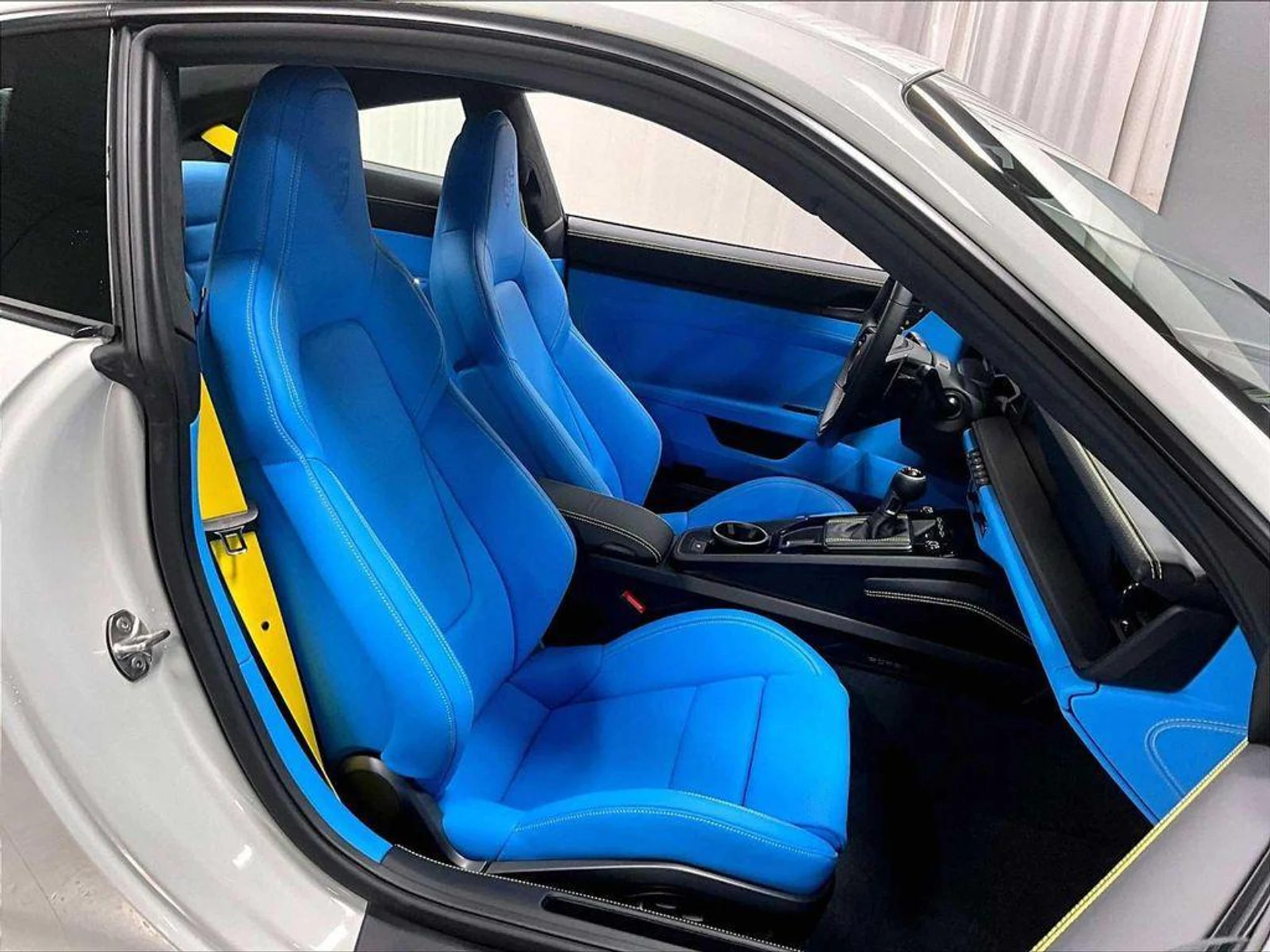 mph025_2358182594_s0i27r2j756gw_I_Rx_H8_0xto_P8_SU_24ce63a124