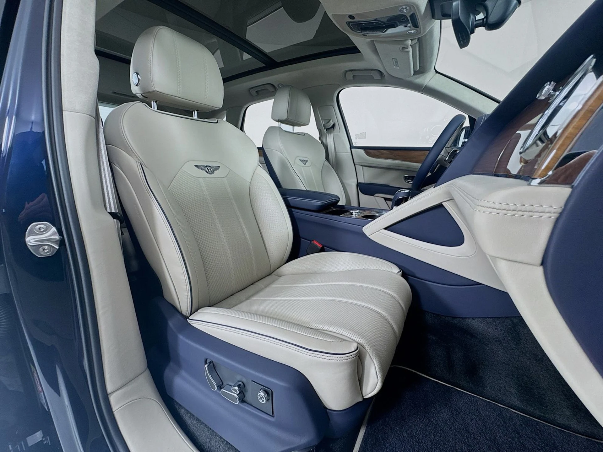 mph025_2358386616_88a171dae1ecea6371b31f8b9c331990x_9fe7218b08