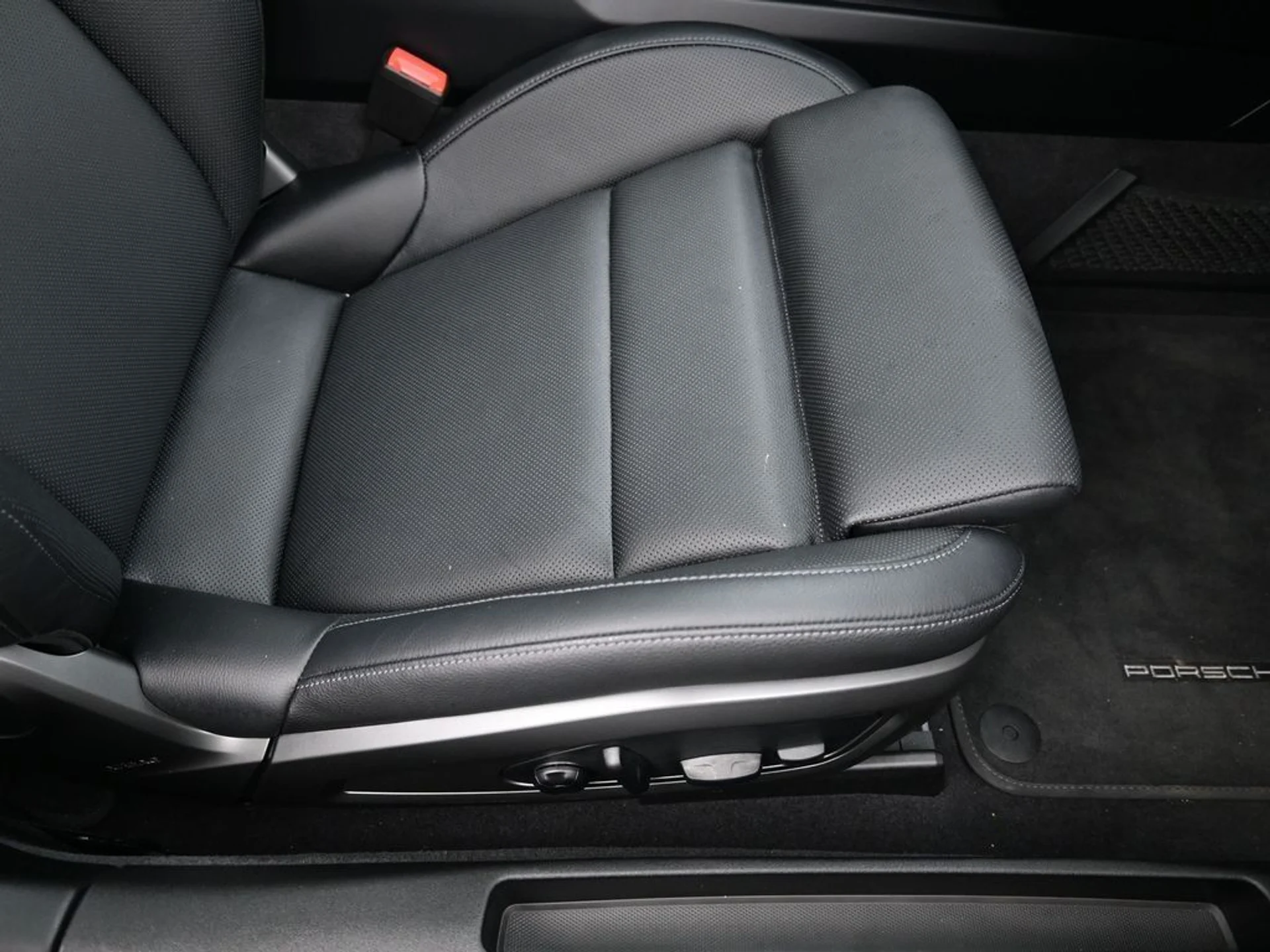 mph025_2365518743_03c8e935722ad8cd1d053972790995b8_322451f06d