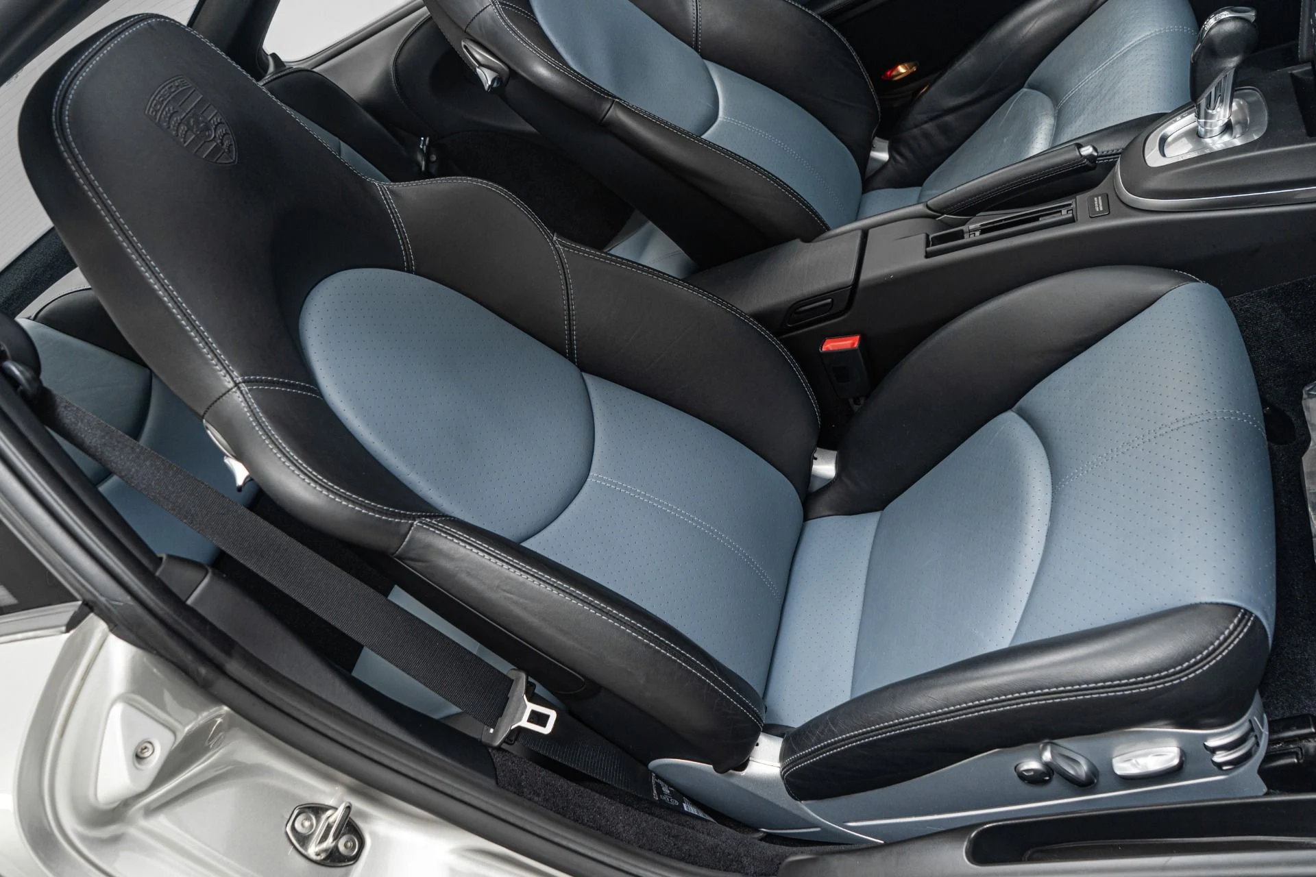 mph025_2366387612_Used_2012_Porsche_911_Turbo_S_1757347118_504f19ad72