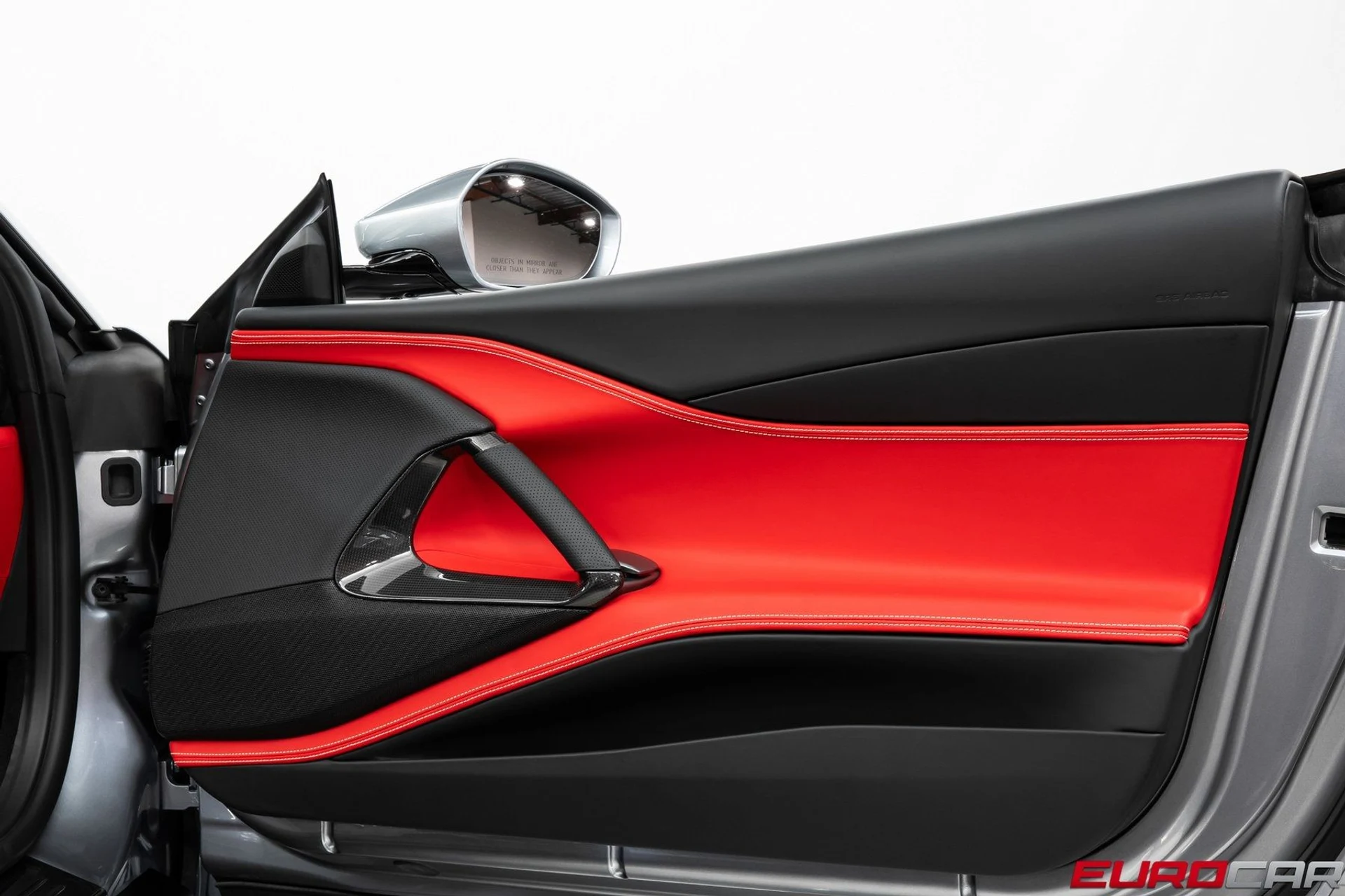 mph025_2372300537_image_26_5d86b4e683