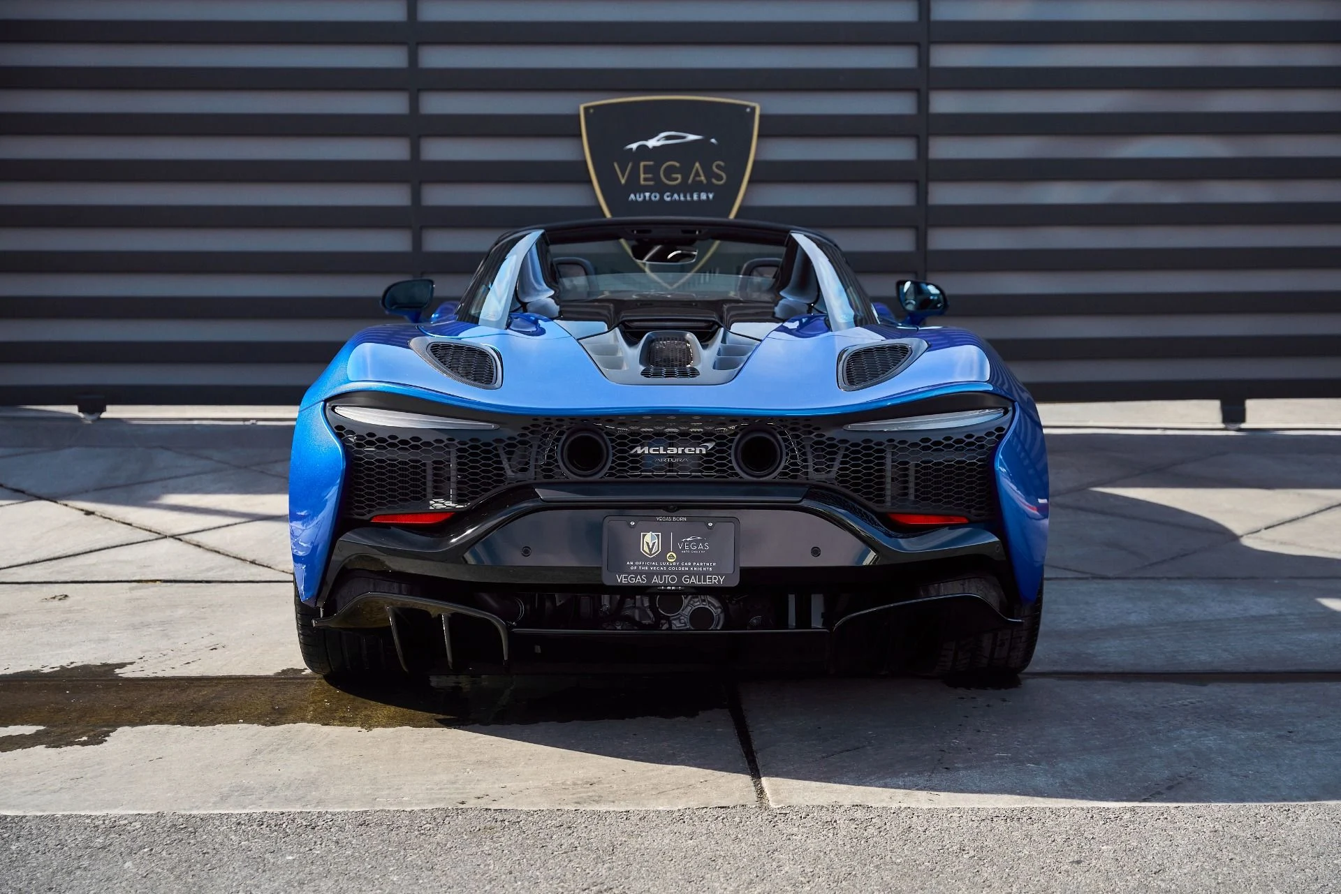 mph025_237463889_Used_2025_Mc_Laren_Artura_1769567608_991cae3821