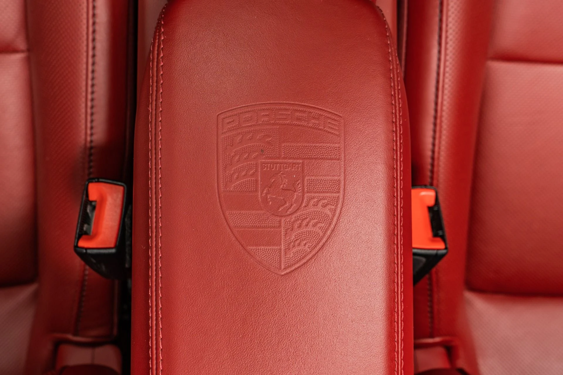mph025_2377806310_Used_2018_Porsche_911_Turbo_Cabriolet_1673296611_a3677a579e