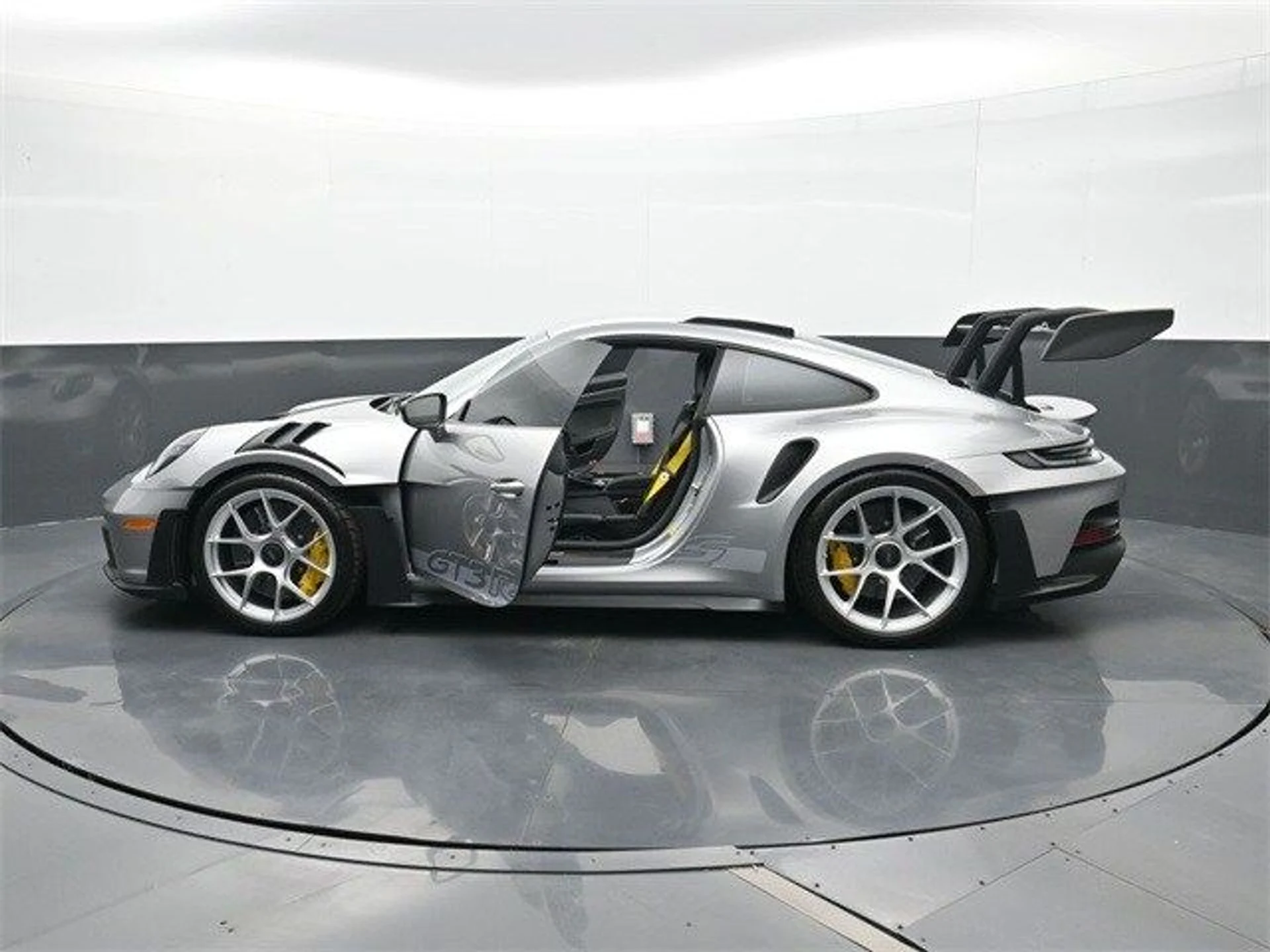 mph025_2377810746_1fdde9507ca429bbe49f58dd70f78e7dx_0568e8a16c