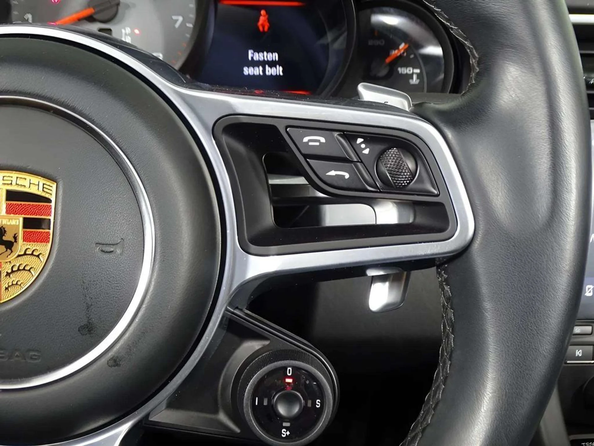 mph025_237961077_e76464e405c6cc199416dff8b11197e4x_e3b7ea7eec