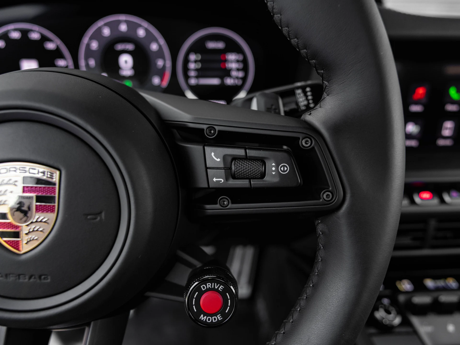 mph025_2384255461_5b8ed4d5fd9647941b8e95e219a4150b_3e080e9d63