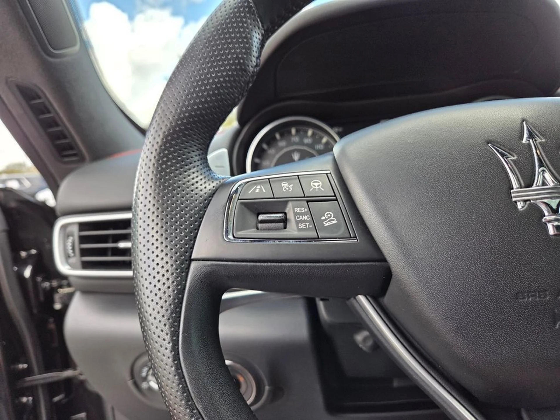 mph025_2386116258_8b146cf951f43f6294fda6bba7d3fcaf_4e36957152