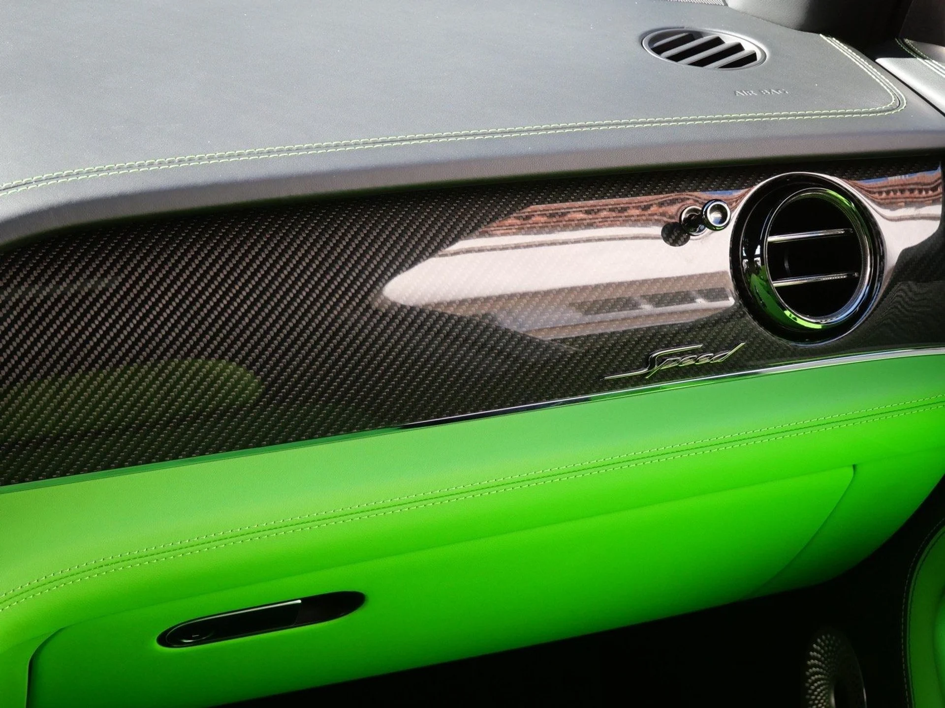 mph025_2389029247_f596d7e7a301c216039871927b9499e5x_2e948672ce