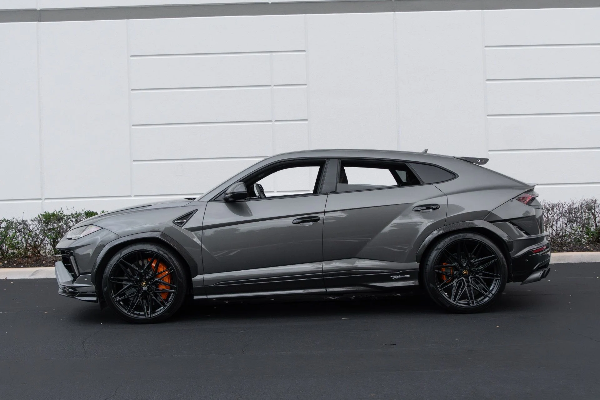 mph025_2393093051_Used_2023_Lamborghini_Urus_Performante_1764644913_5244b237ee