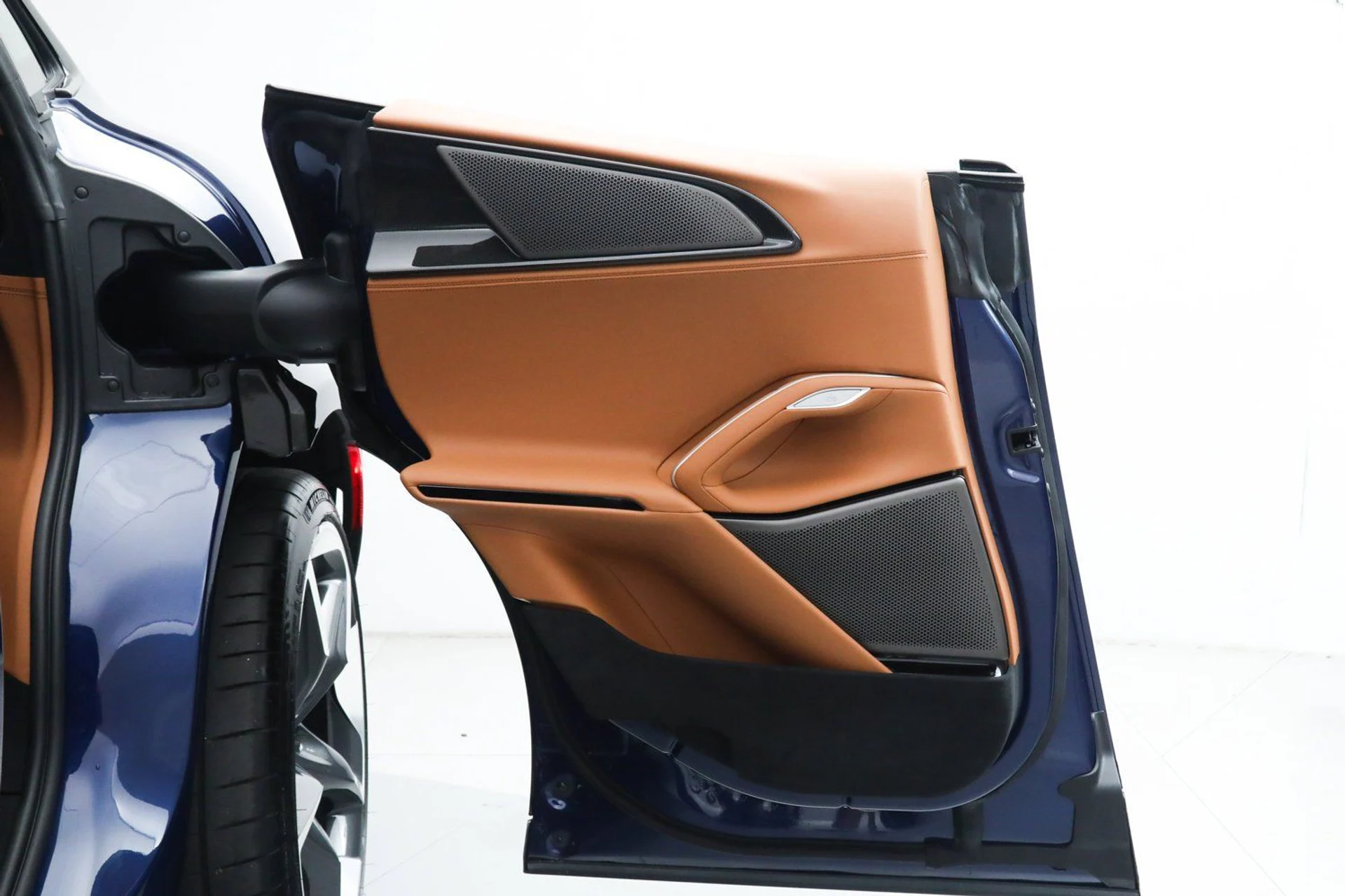 mph025_2407851371_6343a063735f8f5c9e8223ef3f994b17_8f9c2bafe4