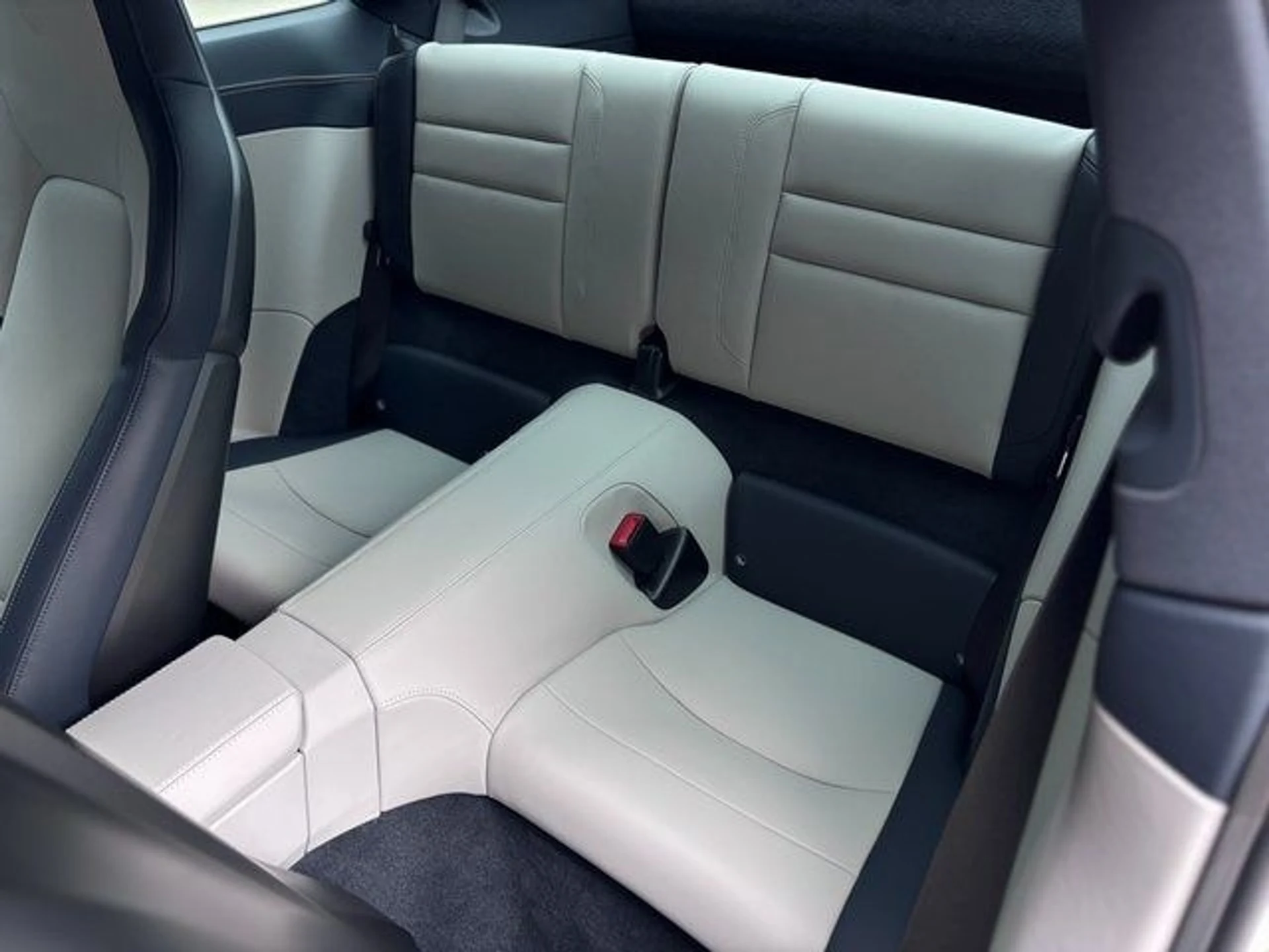 mph025_2410410463_31ea55cc14fda08f7041c72b513d641dx_563cdb7412