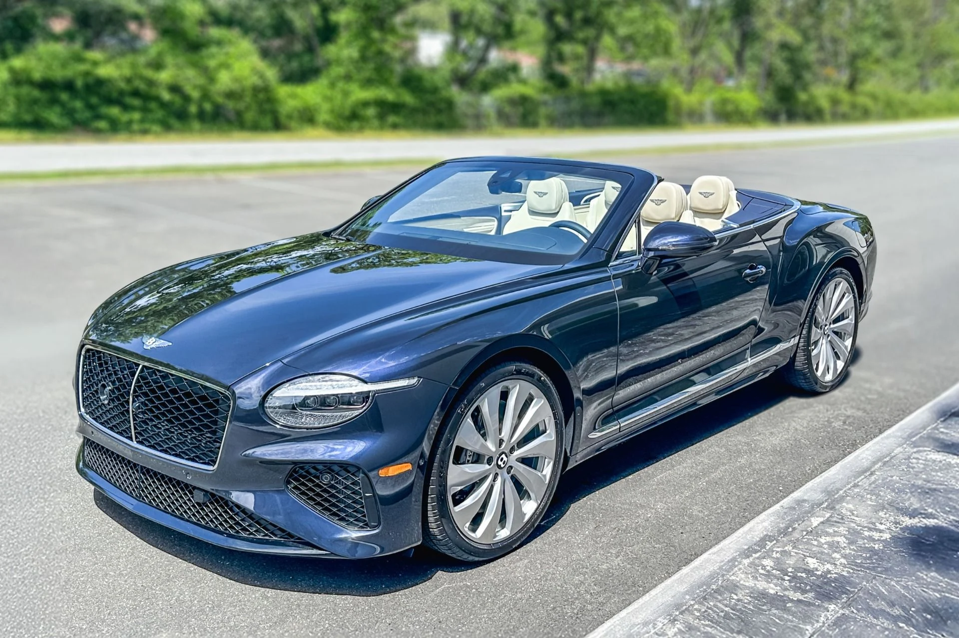 mph025_2413342433_New_2026_Bentley_Continental_GT_GTC_1779707552_f31e5958cc