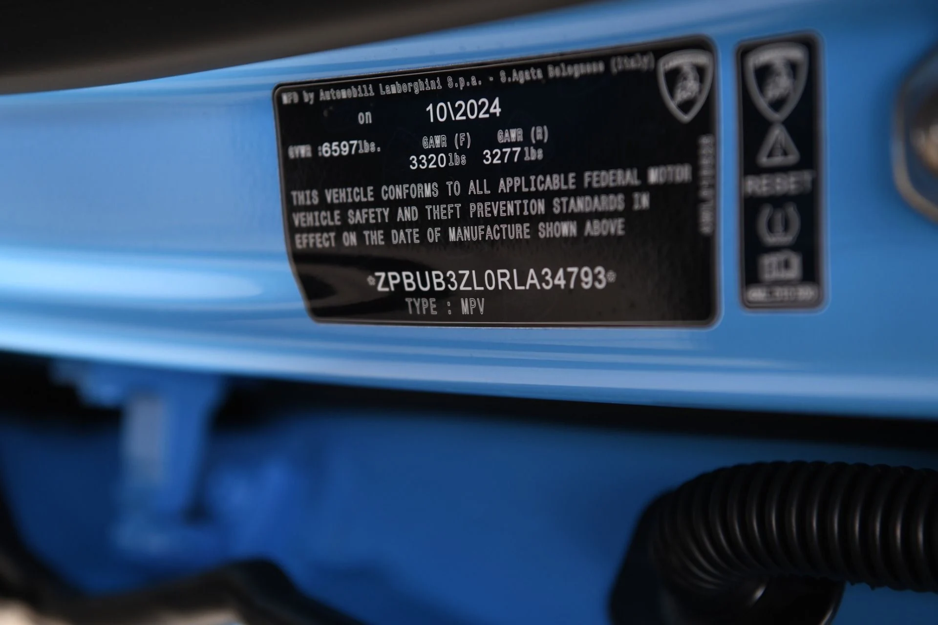 mph025_2415241306_Used_2024_Lamborghini_Urus_S_1739051136_260cc83ff9