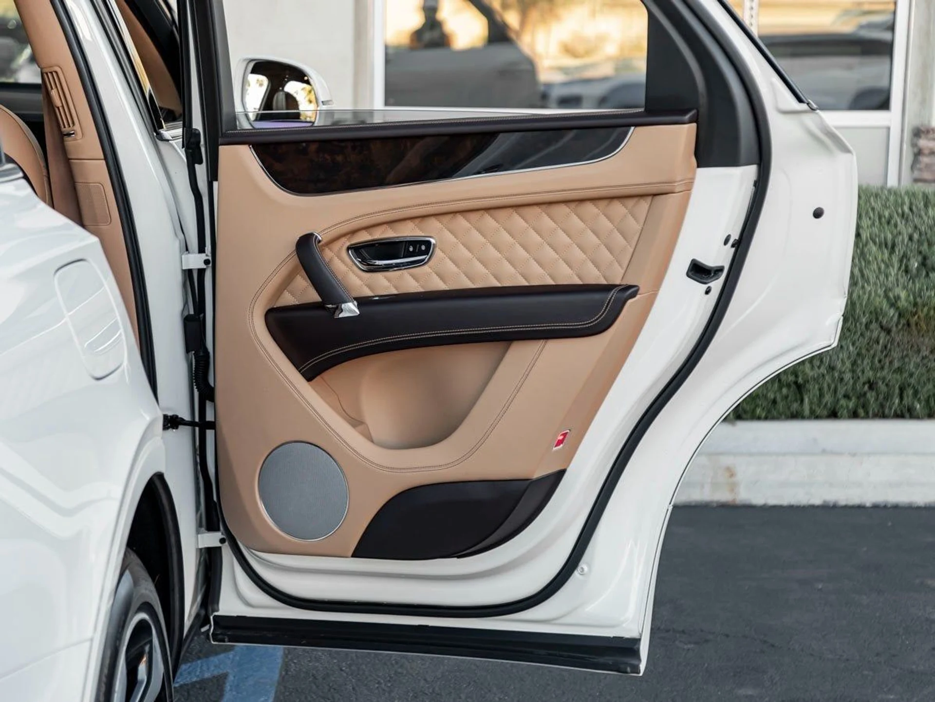 mph025_2420835056_26_09746696d2