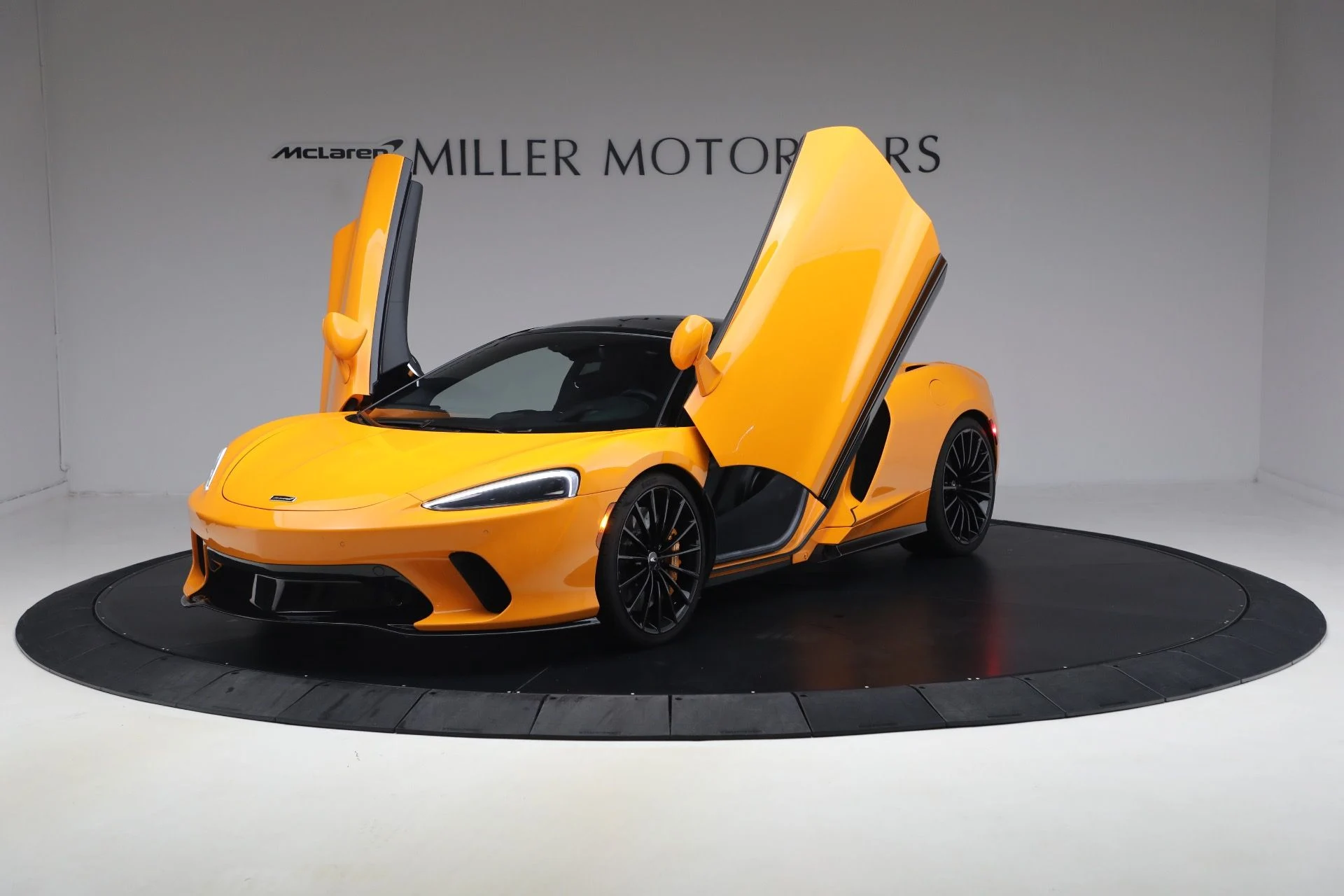 mph025_242403262_Used_2023_Mc_Laren_GT_6496343c8b