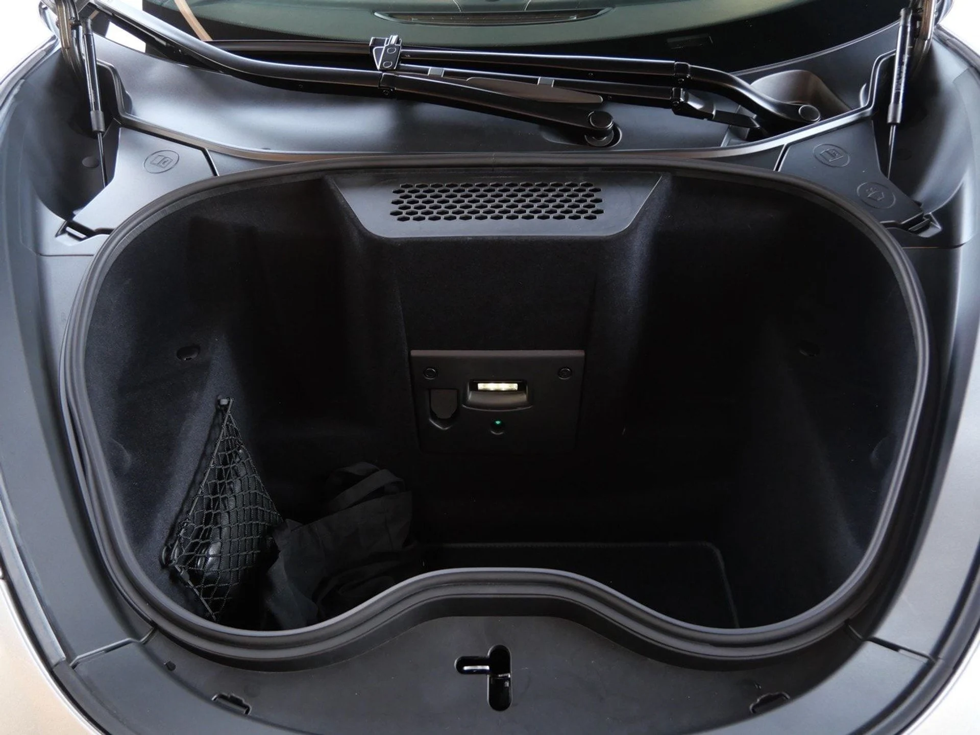 mph025_2425705453_9cbdf9f7b64bb5a402491736f2f8cc18x_5d58ac1d3c