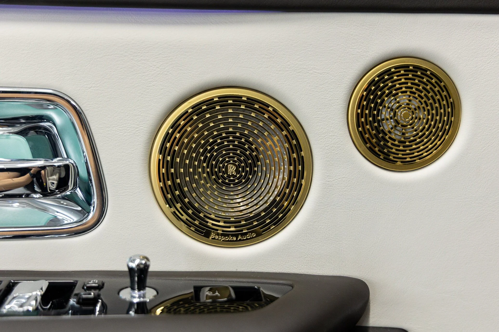 mph025_2426252080_39c865f1c1693913547c1563c5ea5eeax_01c95ef186