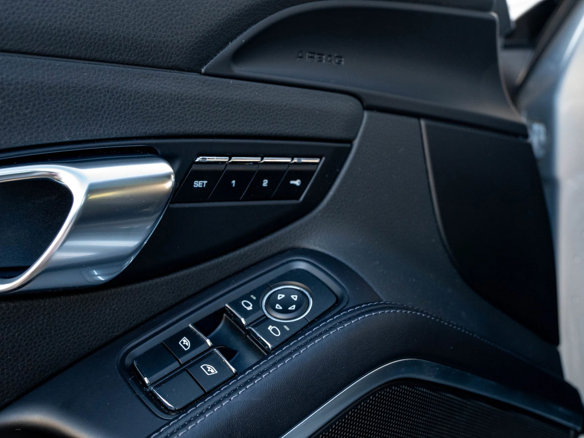 mph025_2426959453_9ccf3a3cb7c06c3f402dba6b532e8f1ax_4f595a0064