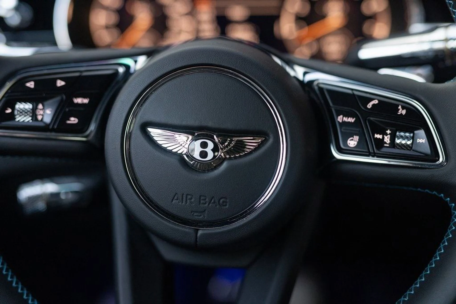 mph025_2428027737_60f7dd146f4d9ec1dc2b6240edc56896x_98b463bad2