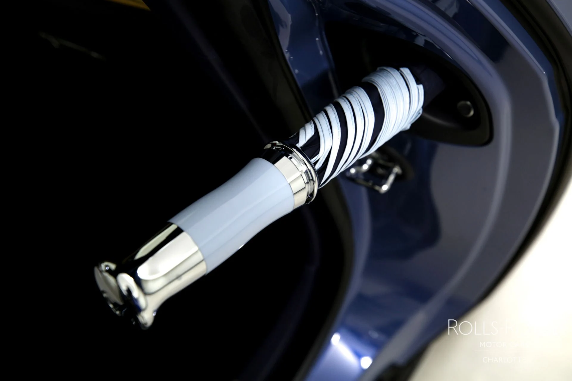 mph025_2433578264_Used_2024_Rolls_Royce_Spectre_1714171108_298579b0b9