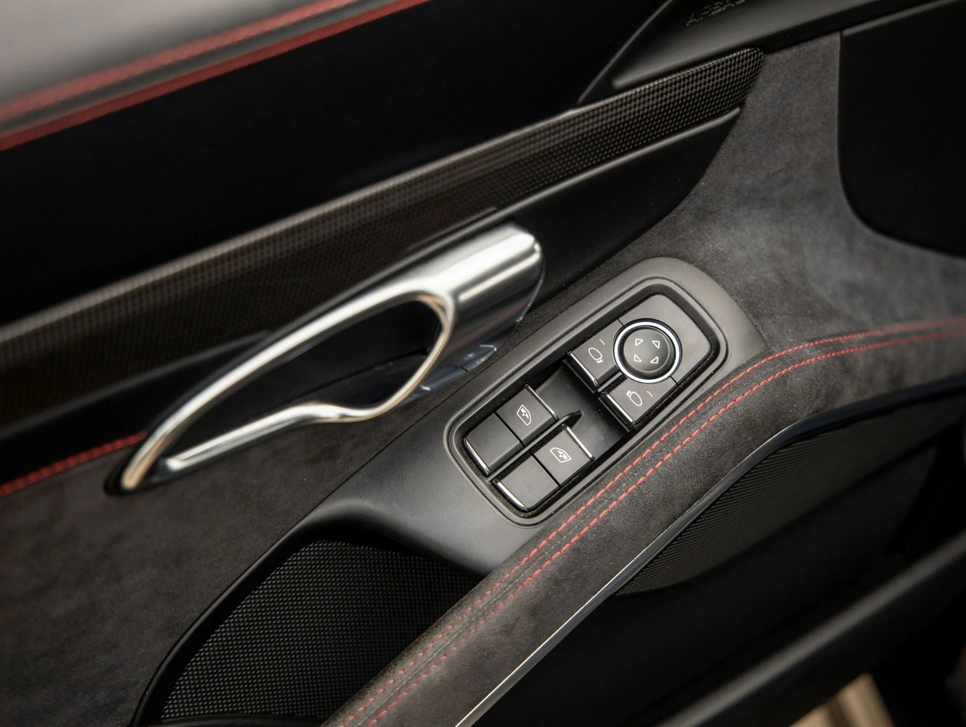 mph025_2440376064_26_ef4aff45a3