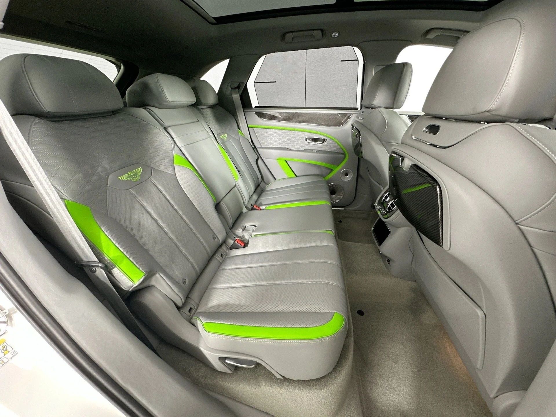 mph025_2444302826_26_13cff635d8