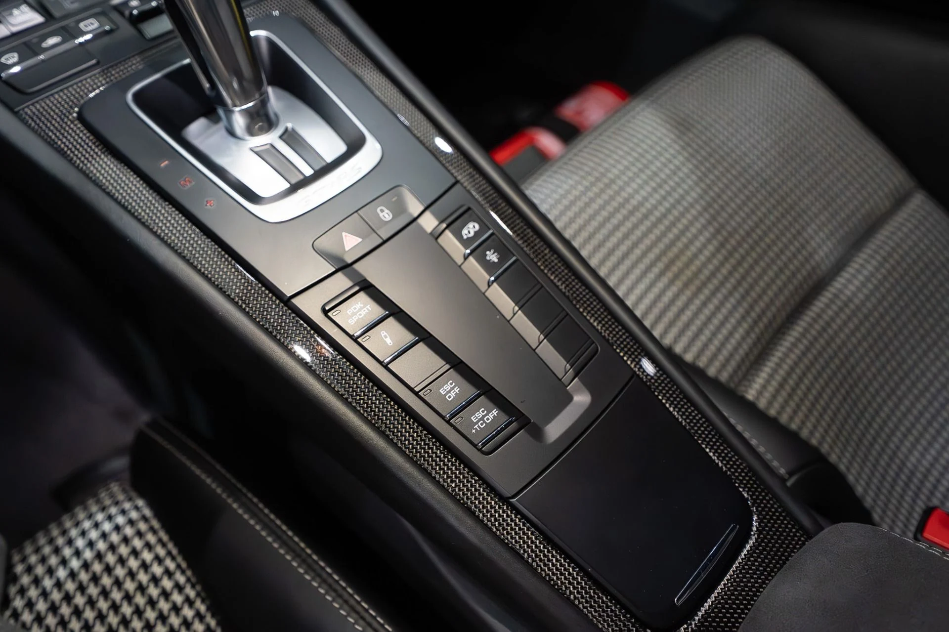 mph025_2449611946_11863_p26_l_9e16abe8a4