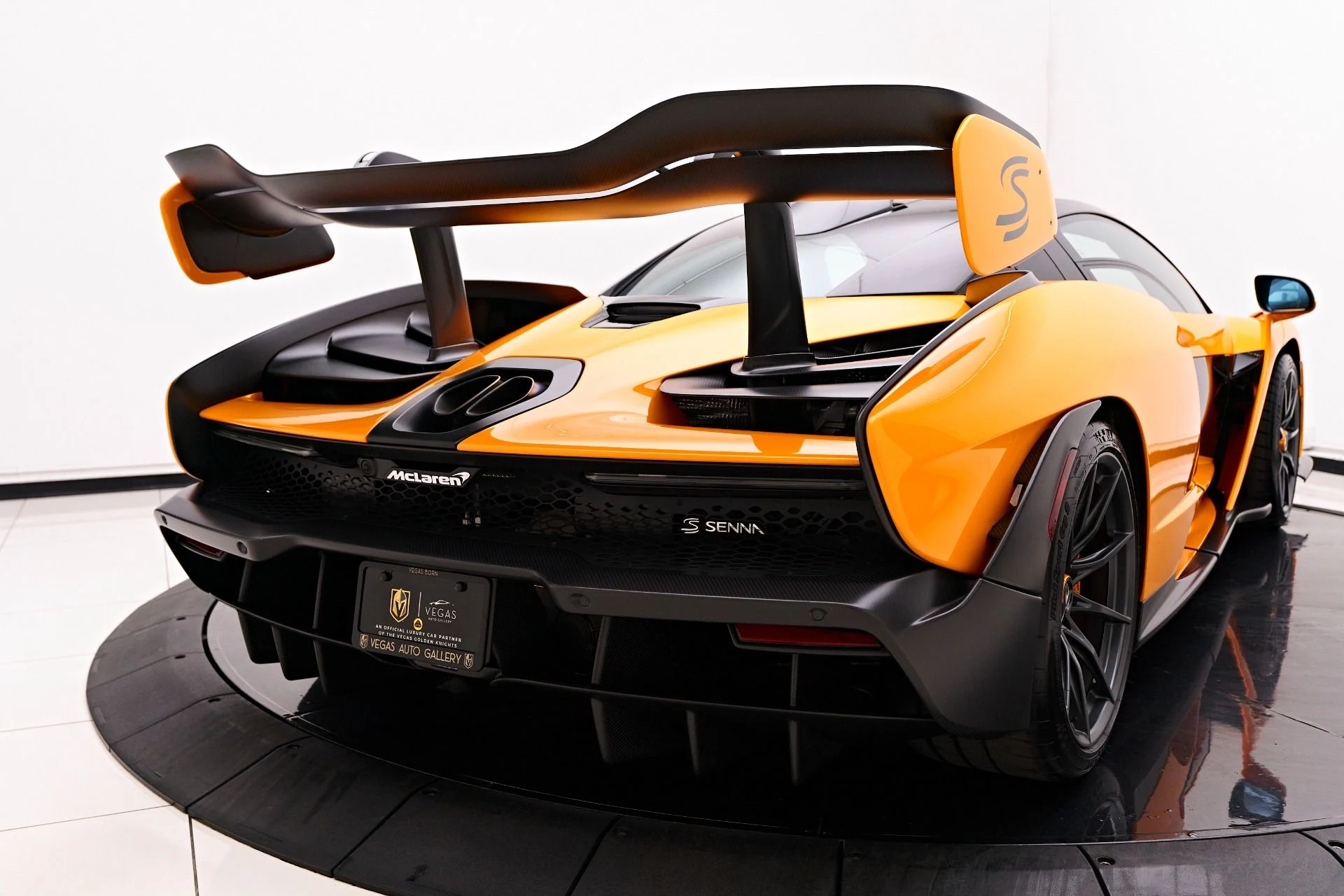 mph025_2452042620_Used_2019_Mc_Laren_Senna_1766598521_1605047f53